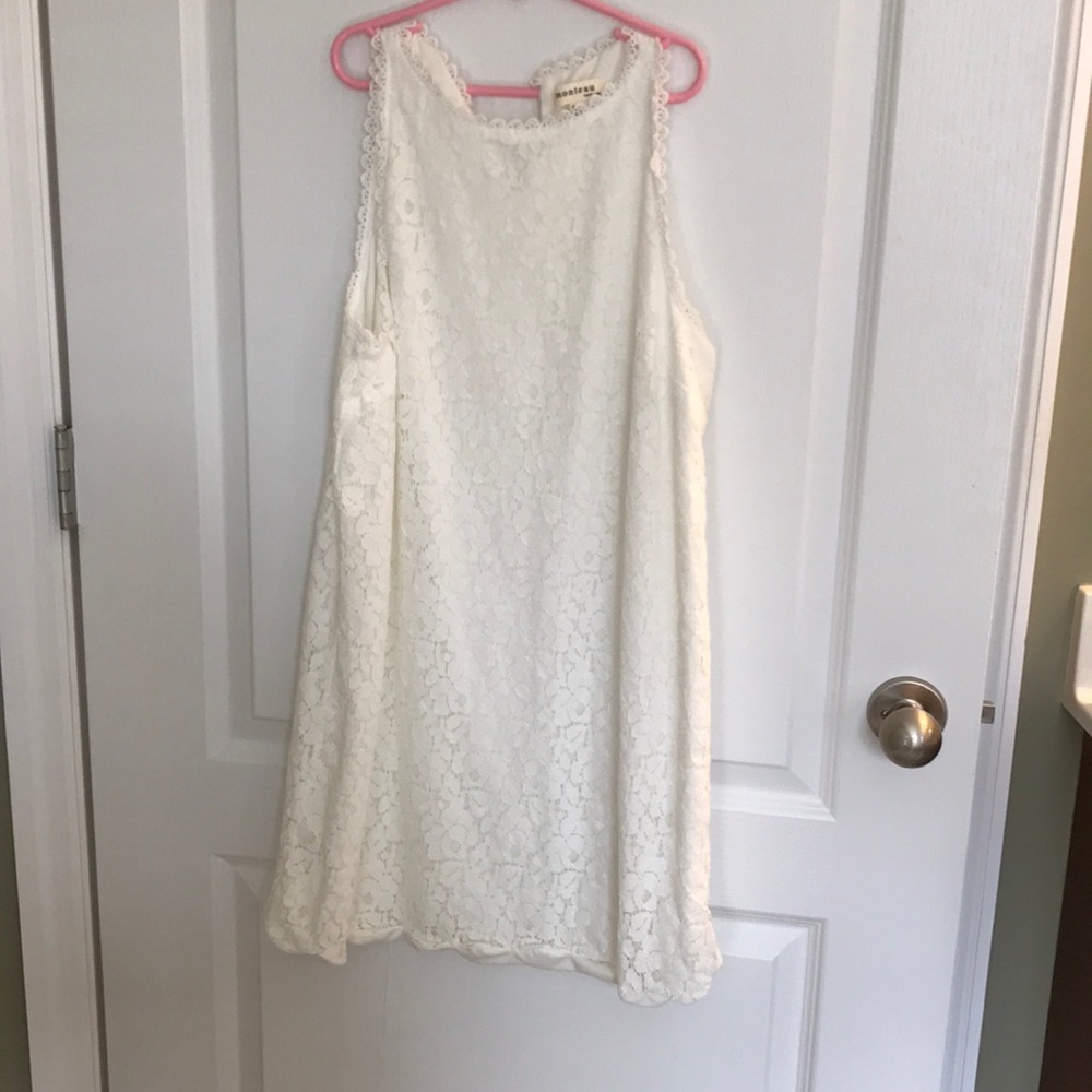 Monteau lacy dress size medium